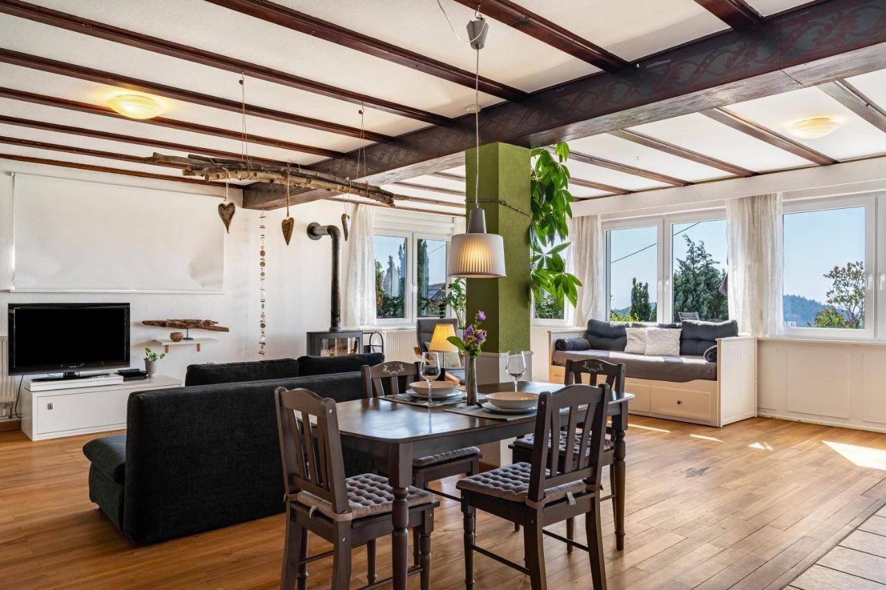 Augensteins Burgzimmer 실바크 외부 사진
